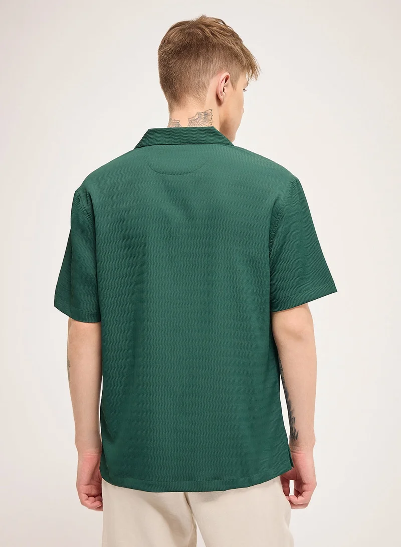 THE BEAR HOUSE Shirt for Men | Slim Fit, Short Sleeve, Casual or Formal Button-Down | Soft, Breathable Fabric for Work, Everyday, & All-Season Wear in Stylish