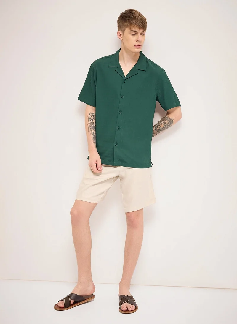 THE BEAR HOUSE Shirt for Men | Slim Fit, Short Sleeve, Casual or Formal Button-Down | Soft, Breathable Fabric for Work, Everyday, & All-Season Wear in Stylish