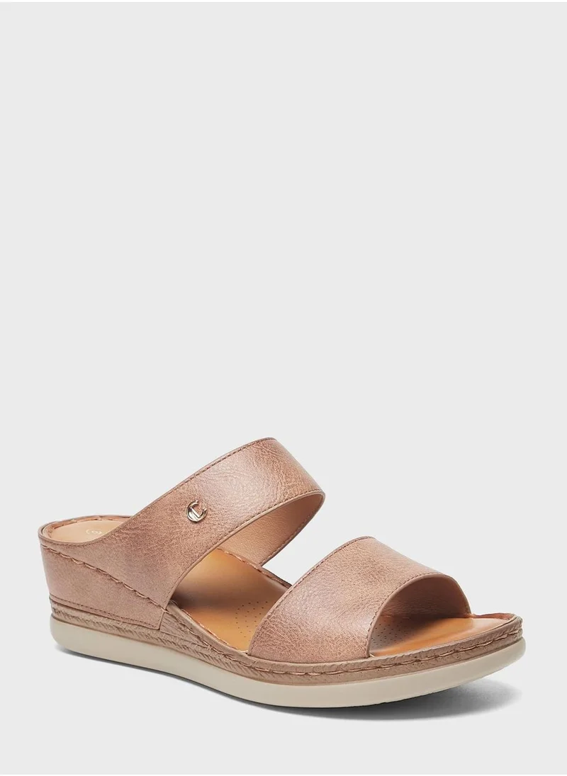 لو كونفورت Double Strap Wedge Sandals