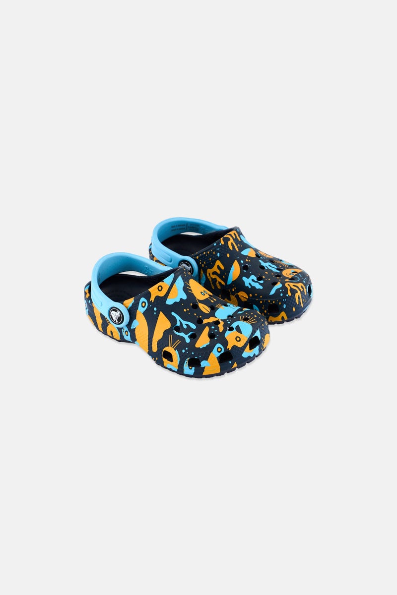 crocs Toddlers Boy Classic Island Escape Print Clogs, Multicolor - Image 1