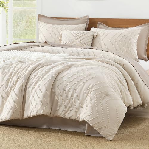 Litanika Oversized King Comforter Set 120x98 Beige, 3 Pieces Chevron Tufted Quilt Bedding Comforter Sets, Fluffy Bed Set - Image 2