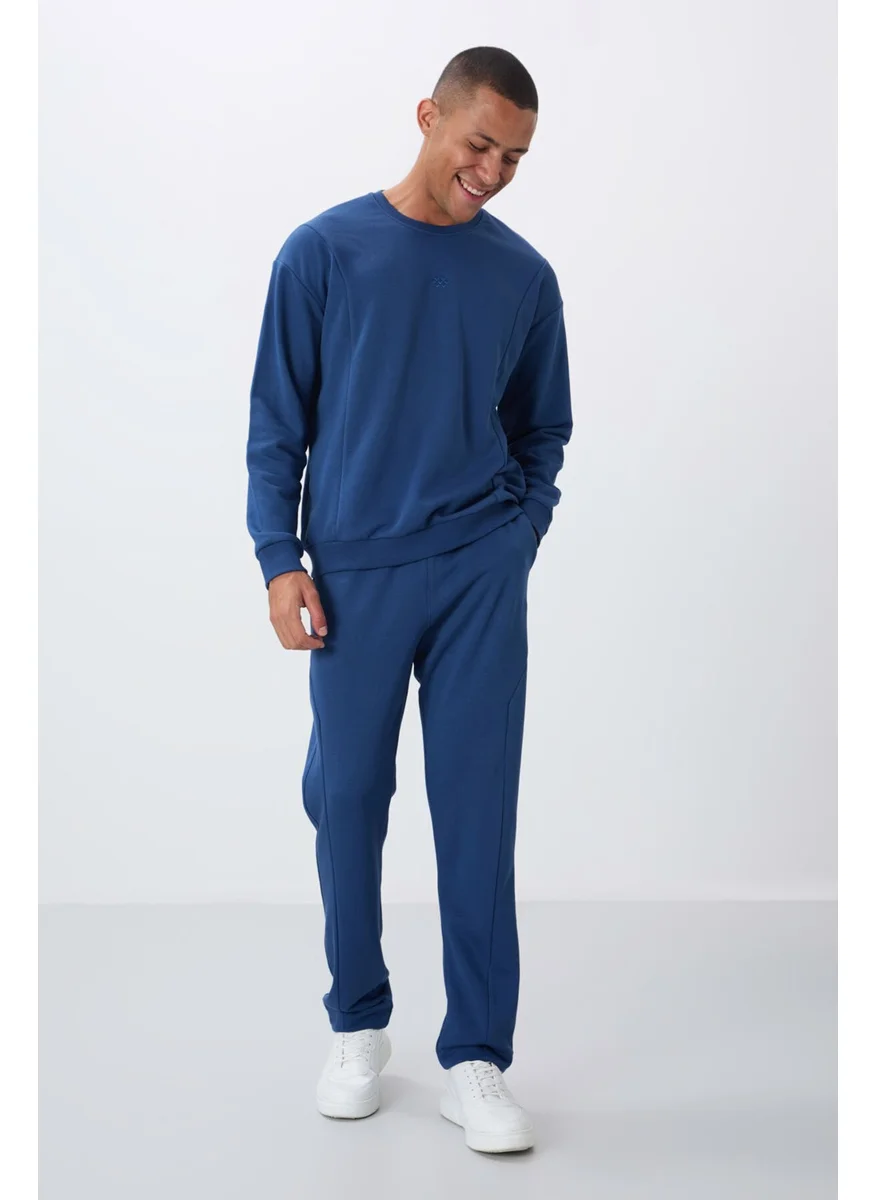 تومي لايف Parliament Compact Cotton Thick Smooth Textured O Neck Comfort Fit Men's Tracksuit -85263