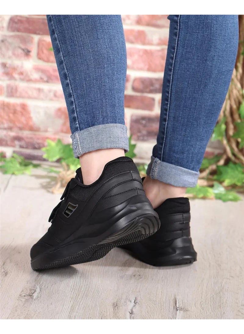 M.P. 242-1307 Zn (36-40) Black Sneakers