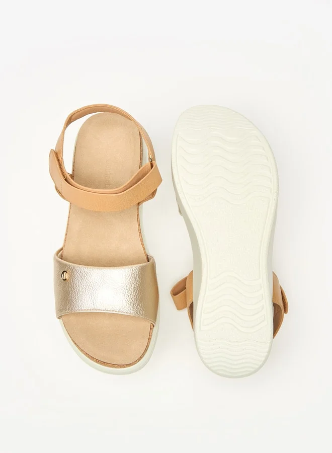 لو كونفورت Women's Textured Flatform Sandals with Hook and Loop Closure