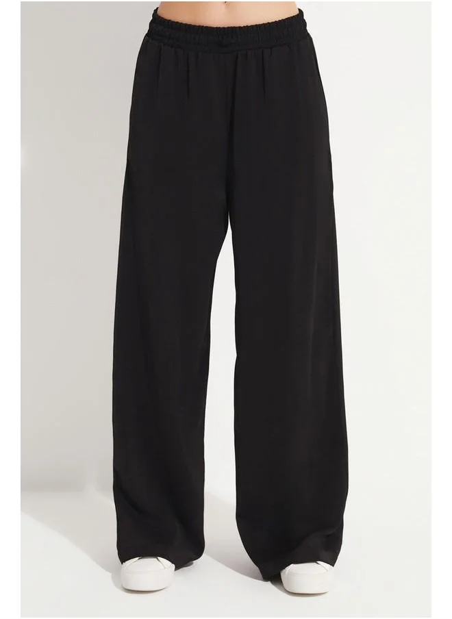 JUNE June Women Elastic Waist Woven Trouser Black