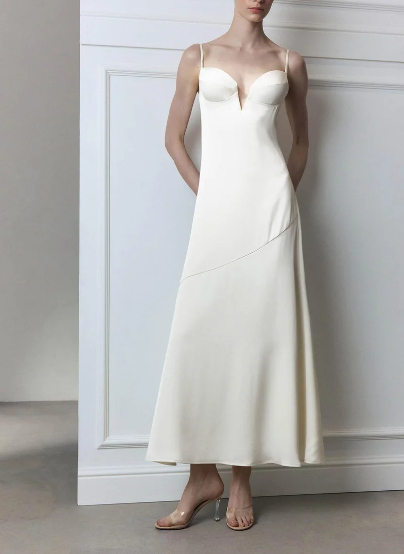 Strapless maxi dress with a deep neckline
