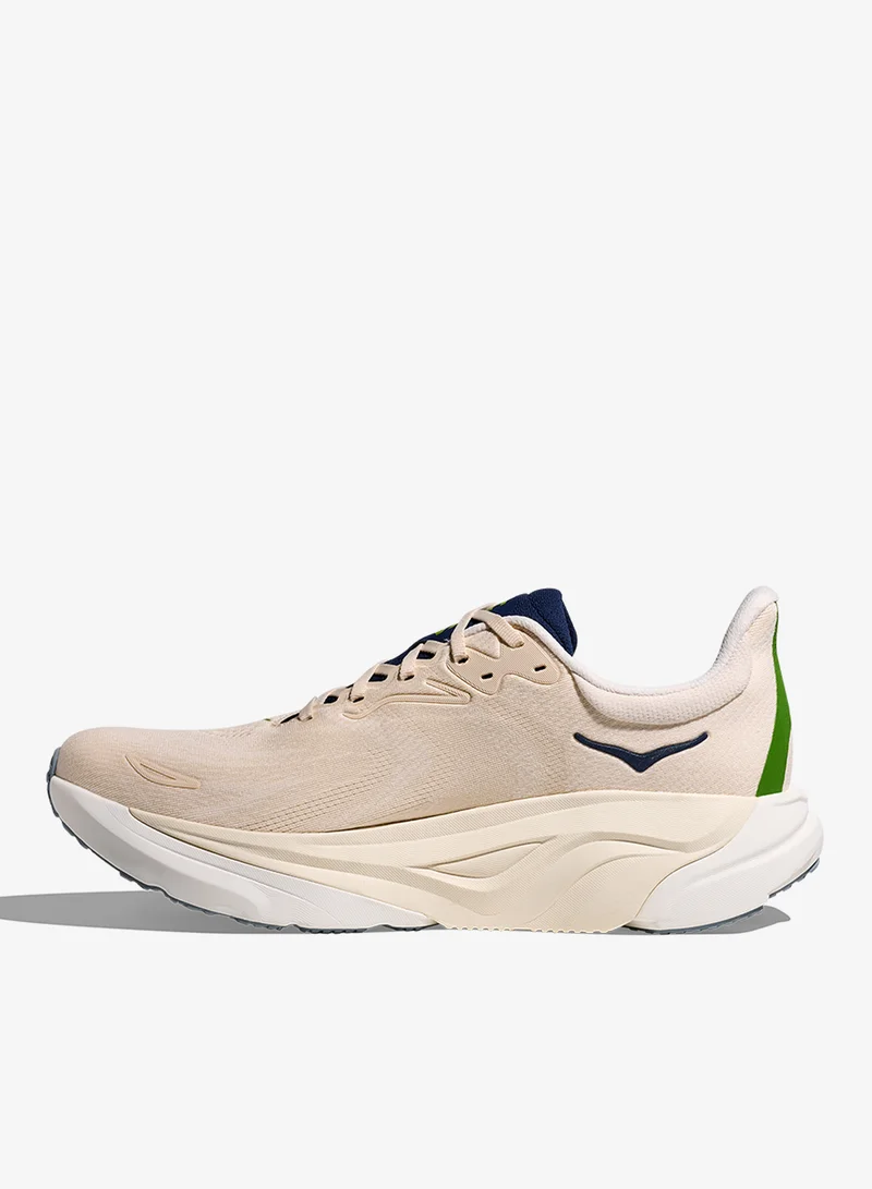 Hoka Arahi 8
