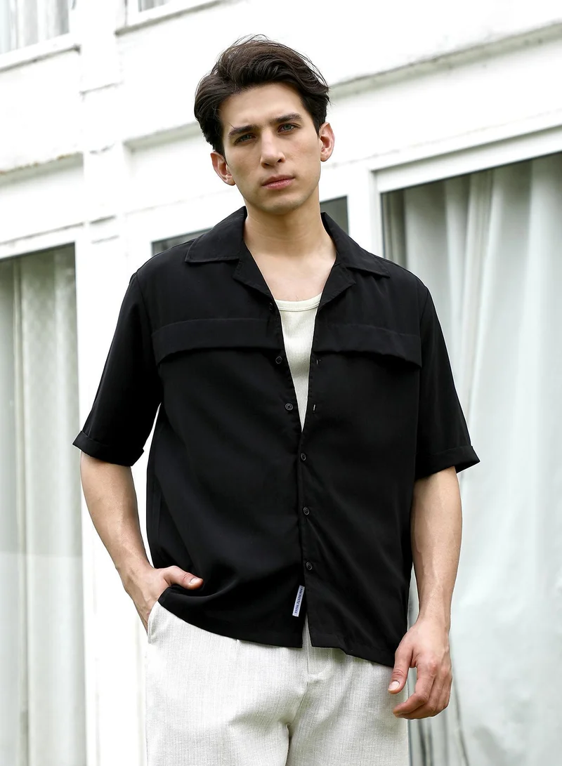 Campus Sutra Men's Black Cuban Collar Short Sleeve Shirt