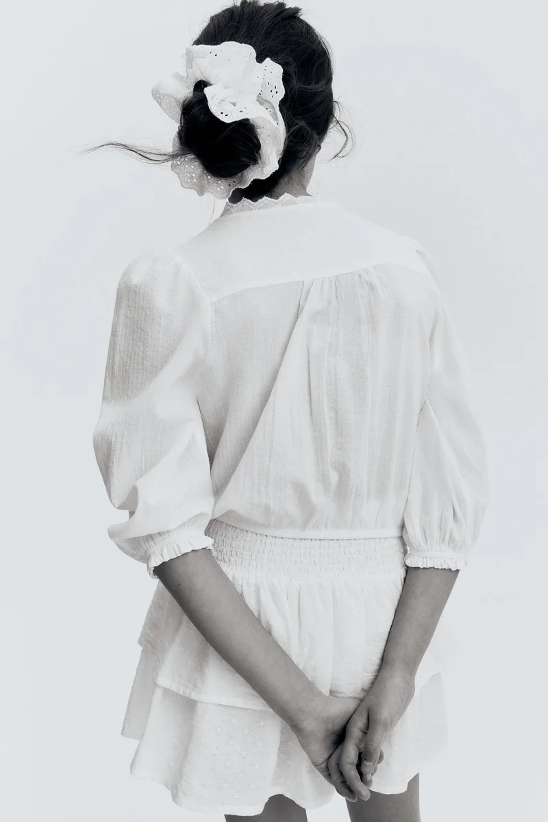 H&M Broderie anglaise scrunchie