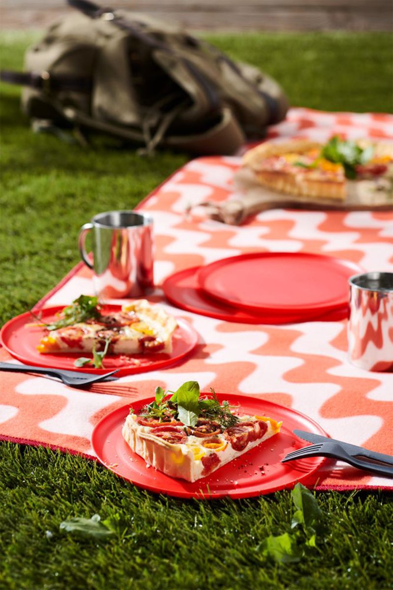 Tchibo 4 Pieces Picnic Plates, Red - Image 2