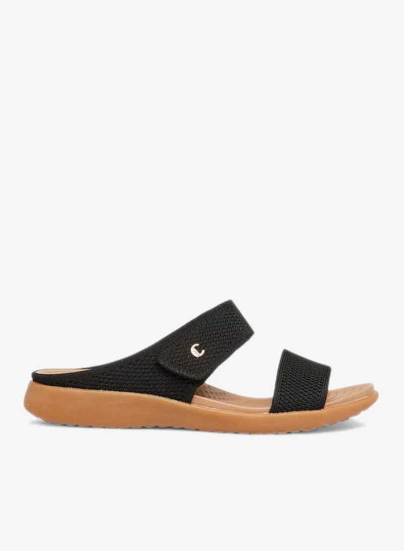 لو كونفورت صنادل مريحة سهلة الارتداء بنقوش