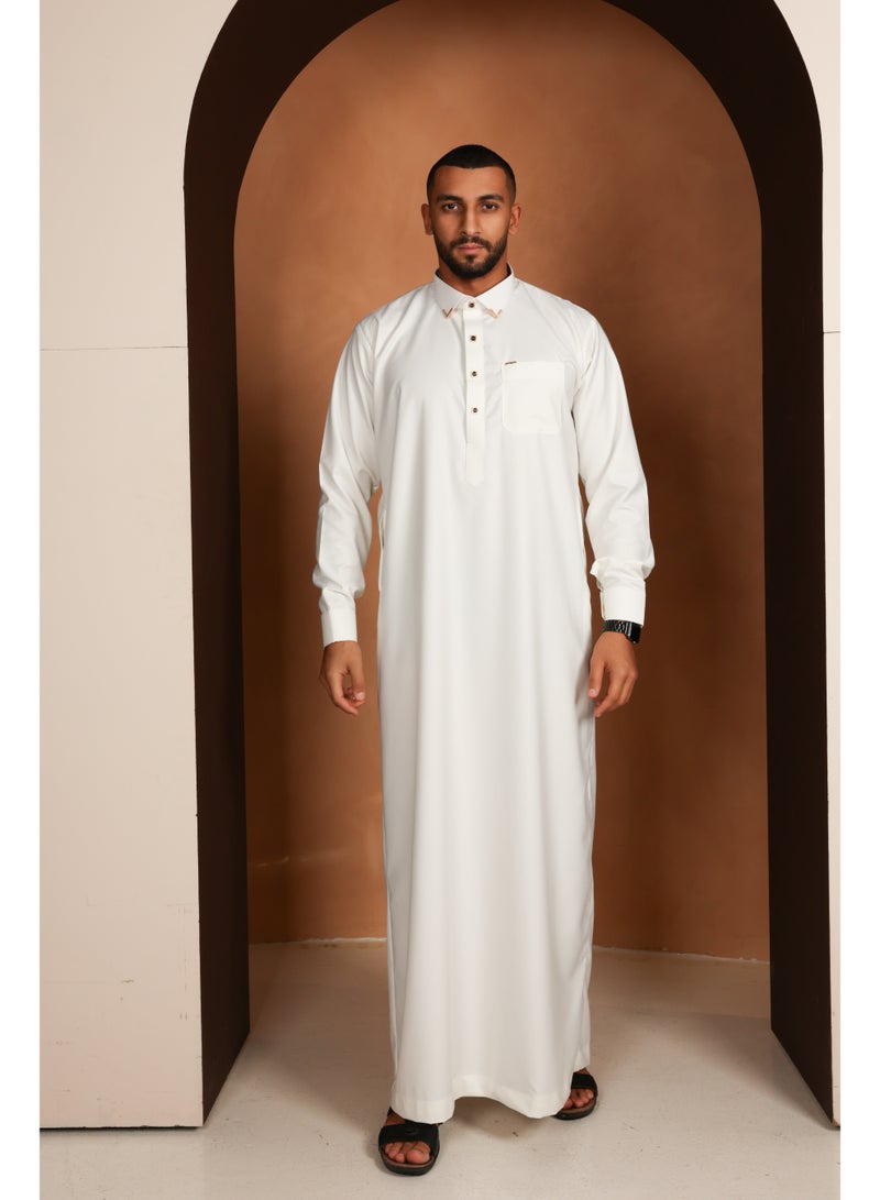 Yigo by Mariam Qamis Kassim – Off-White Men’s Qamis – Premium Italian Fabric | Elegant Shirt-Style Collar | Front Pocket Thobes | Mens Thobes  - Image 4