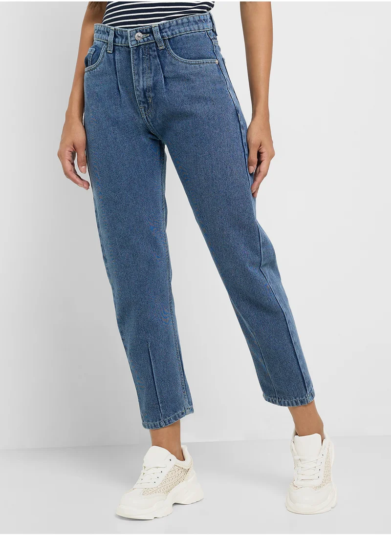 جينجر High Rise Mom Jeans