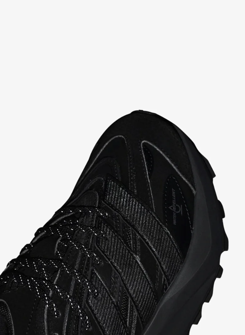 Adidas CBLACK/CBLACK/GRESIX Lightblaze Atr Shoes for Women | Best Price UAE