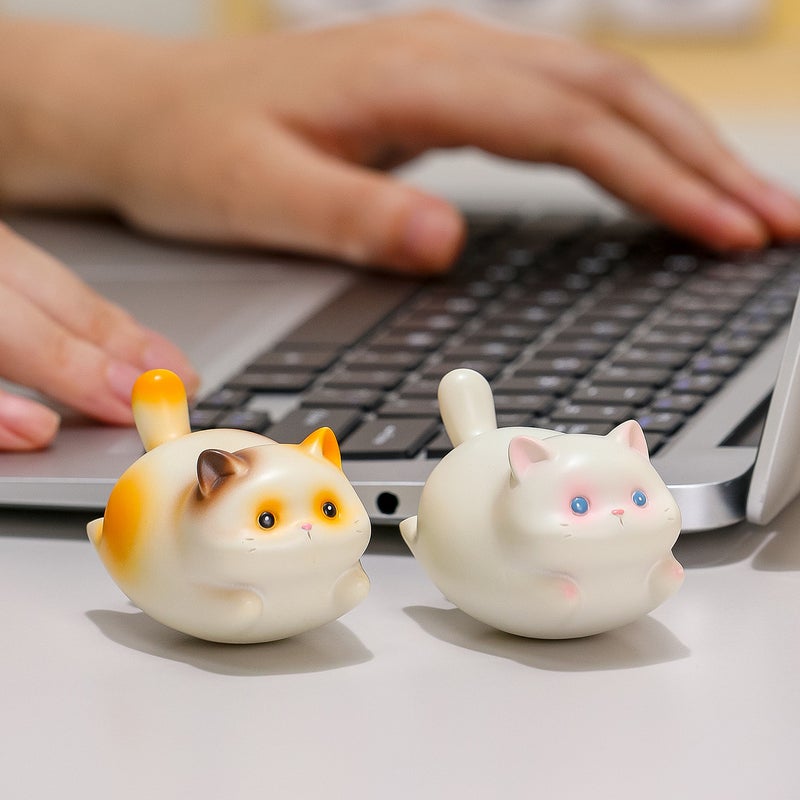 Cute Furry Cat Wobble Toy Resin Figurine Desk Decor - Image 2