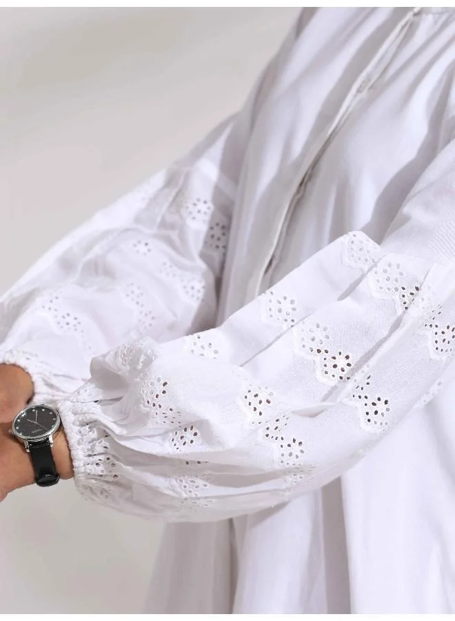 trueBrowns Eyelet Sleeve Dress
