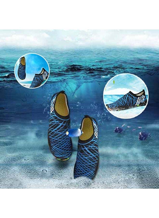 NIBEMINENT Pair Of Quick Dry Barefoot Water Shoes  - Image 2