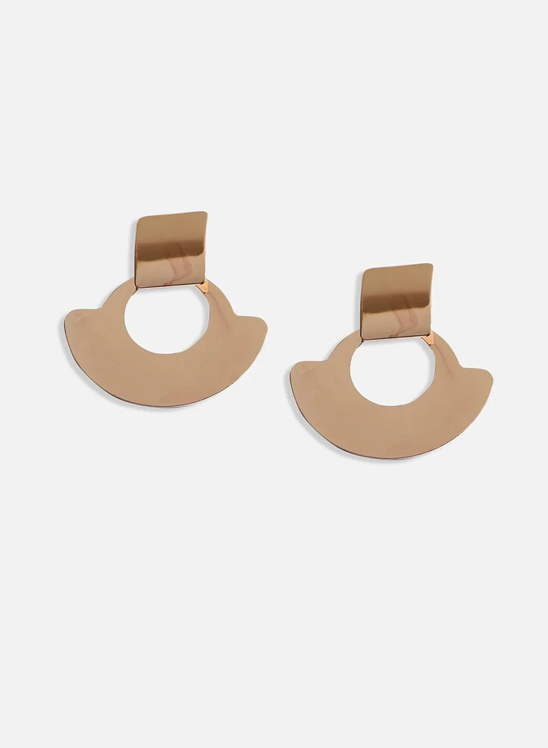 SOHI Metallic Artificial Drop Earring Jewellery