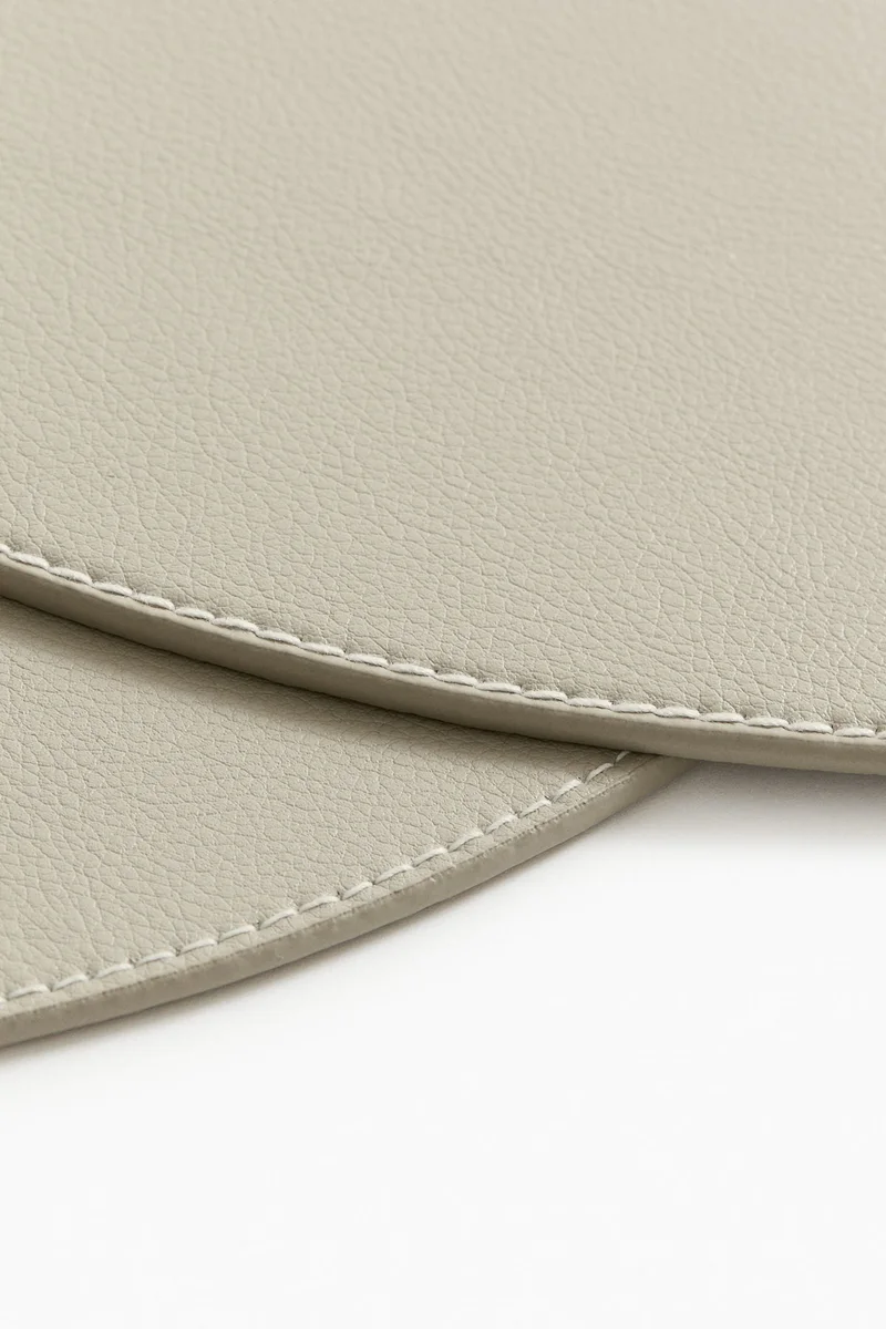 اتش اند ام 2-pack round place mats