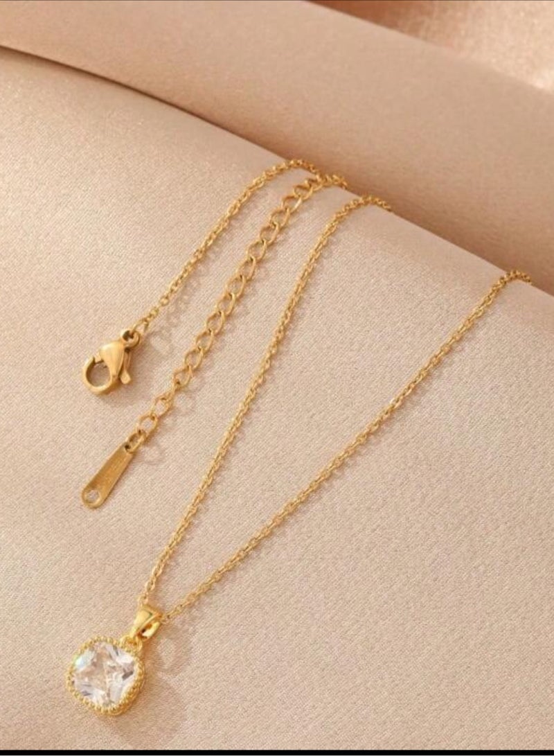 إيكوال سلسال نسائي أنيق من الاستانلس ستيل مطلي باللون الذهبي - Image 2