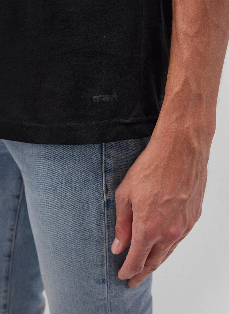 مافي V Neck T-shirt