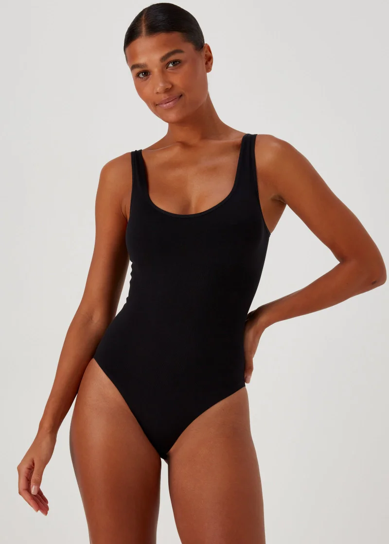 ماتلان Black Seamless Smoothing Bodysuit