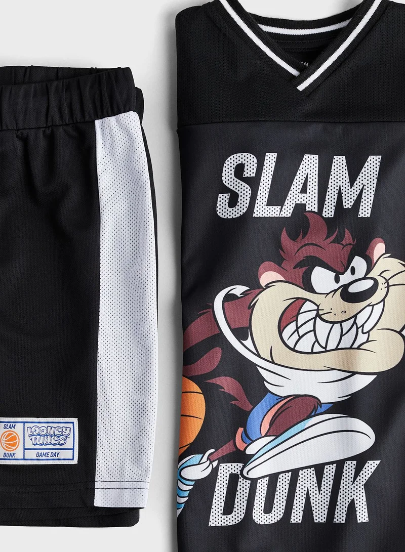 H&M Kids V-Neck Graphic T-Shirt & Shorts Set