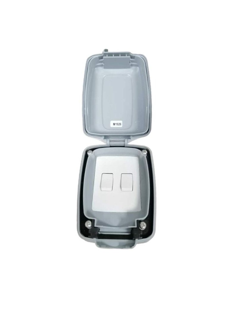 ام كي MK 86403GRY دليل على الطقس كهربائي Masterseal مدمج مع 3 Gang 2 Way Switch - Image 2