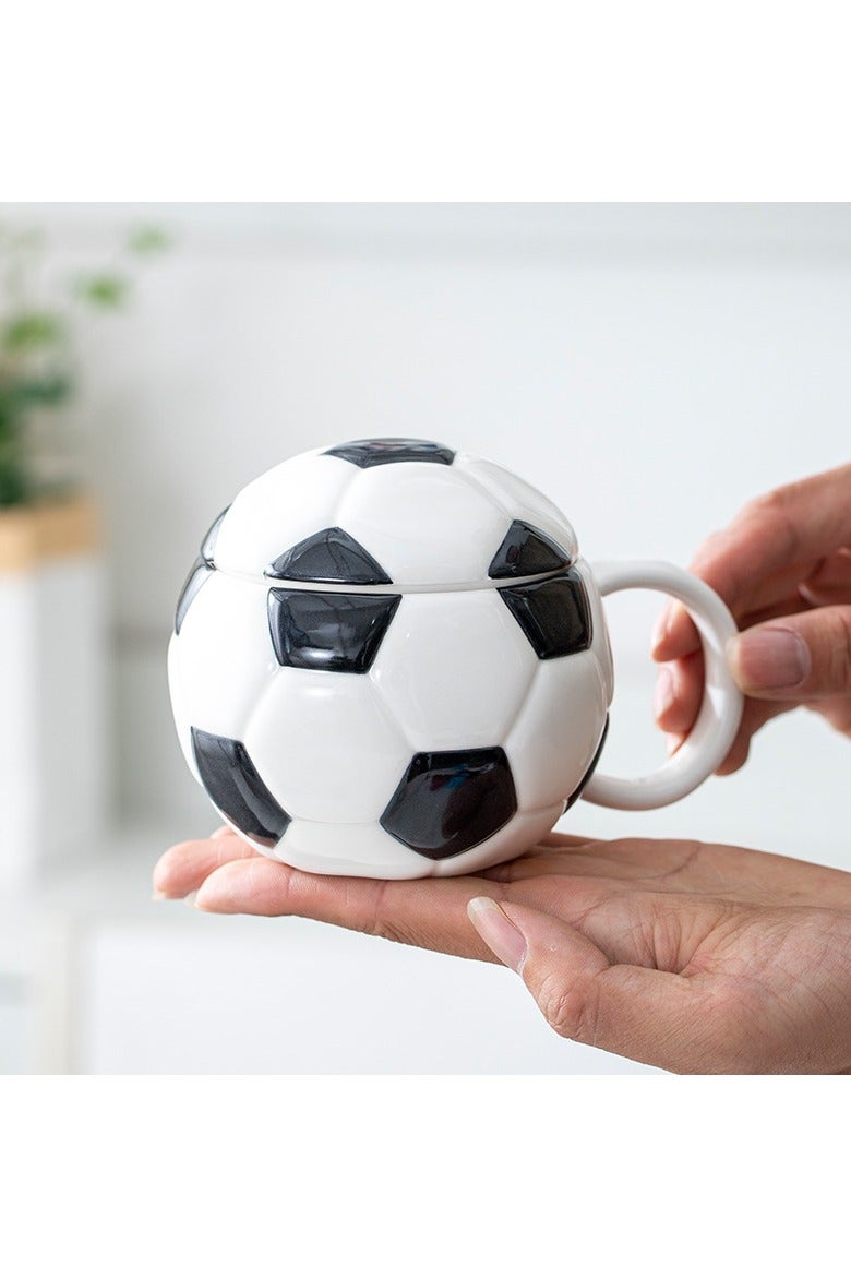 عام كوب إبداعي على شكل كرة قدم من السيراميك، هدية رائعة لعشاق المستديرة وجميع الأصدقاء. - Image 2
