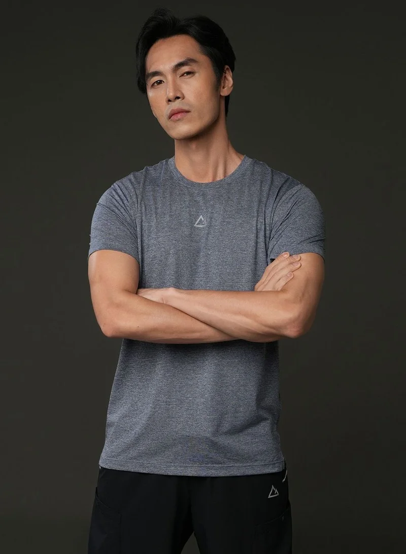 GIORDANO Men Slim Ultralight G-Motion Jacquard Tee