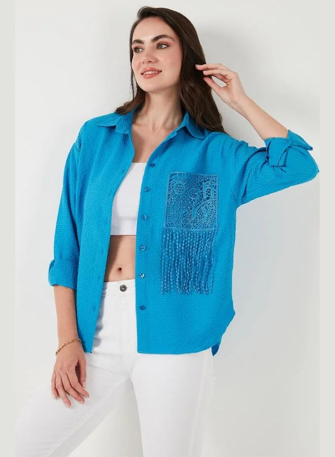 ليلا قميص نسائي بأكمام طويلة وتفاصيل جيوب برباط من ليلا مقاس عادي