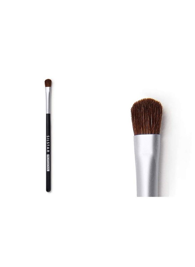 SILSTAR PROFESSIONAL - Small Shadow Brush Crueltyfree Pony Hair Eye Brush For Flawless Makeup Application With Natural Birch Wooden Handle Made In Korea Spb015 - Image 1