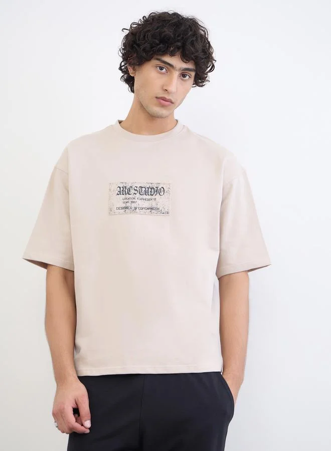 Styli Men Applique Detail Cotton Oversized T-Shirt
