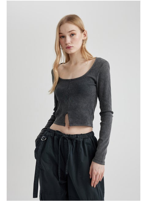 Woman Fitted Knitted Long Sleeve T-Shirt