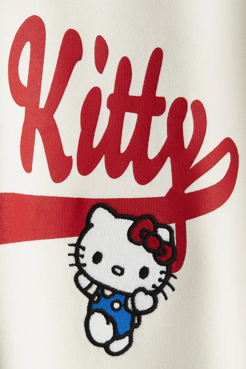 اتش اند ام بلوزة بطبعة مميزة