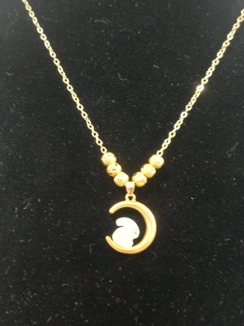 Chic Versatile New Design Ladies Necklace Liufuzhu Moon Rabbit Necklace