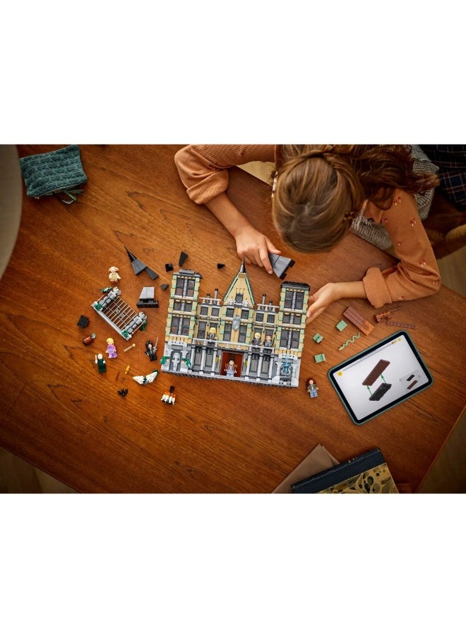 LEGO LEGO - Harry Potter Malfoy Manor 1601 Pieces - 76453  - Image 5