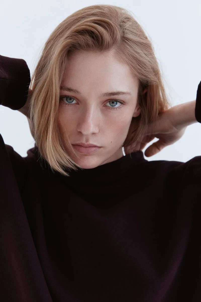 اتش اند ام سويت شيرت بقصّة فضفاضة