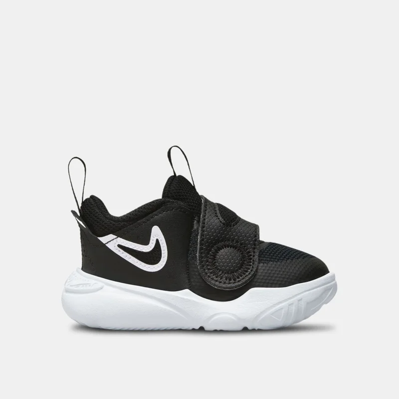 Nike Kids' Team Hustle D 11 Shoes