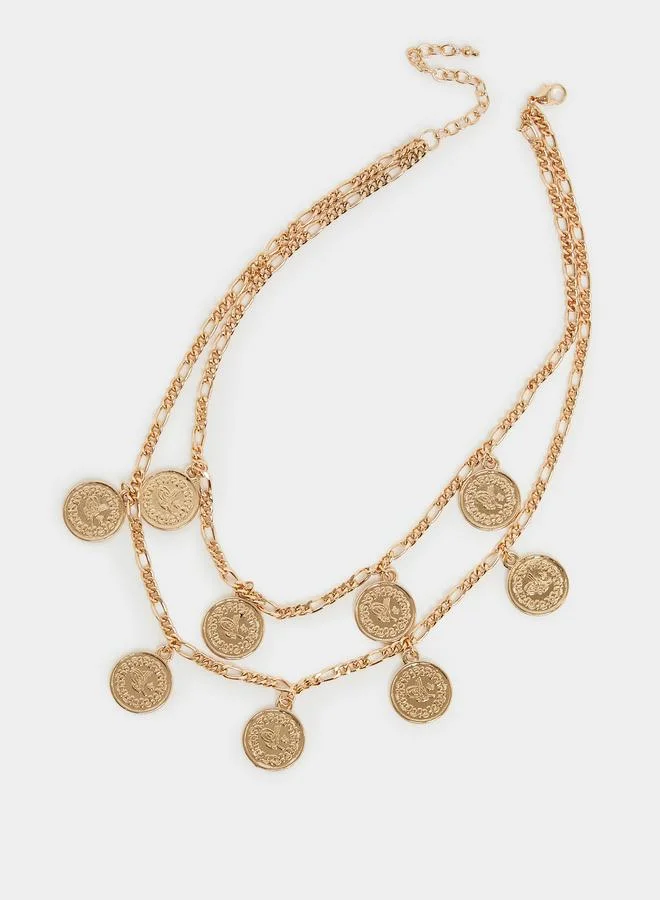 ستايلي عقد ذهبي متعدد الطبقات مزين بعملات معدنية