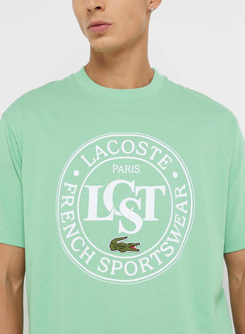 لاكوست تيشيرت بياقة دائرية وشعار وأكمام قصيرة - Image 3