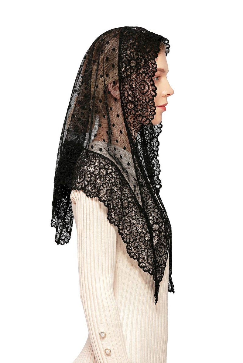 Wgior Triangle Vintage Inspired Lace Chapel Veils Catholic Mass Head Covering Scarf Mantilla Veils for Church (Black) - Image 3