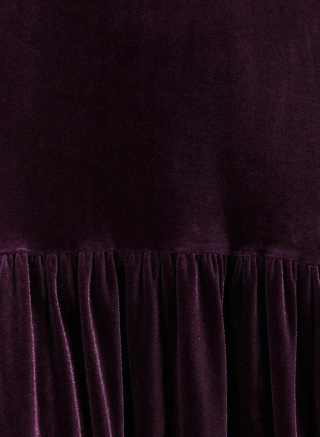 ستايلي فستان ميدي مخمل بخصر منخفض