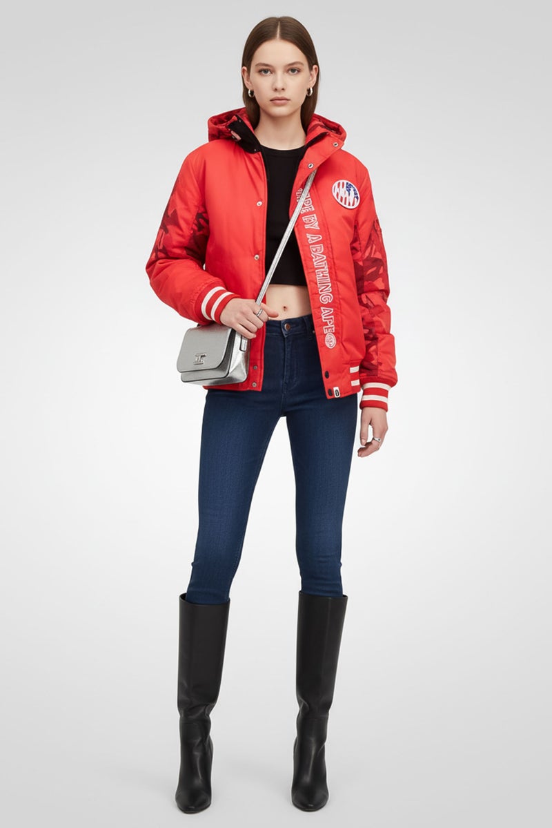 Aape BY *A BATHING APE® جاكيت مبطن مزخرف للنساء، أحمر - Image 2