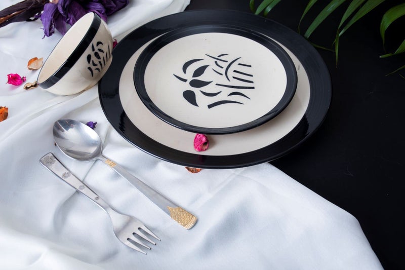 Caffeine Ceramic Handmade Black Imperial Dinner Set of 8 (4 Dinner Plate, 4 Katori Bowl) - Image 2