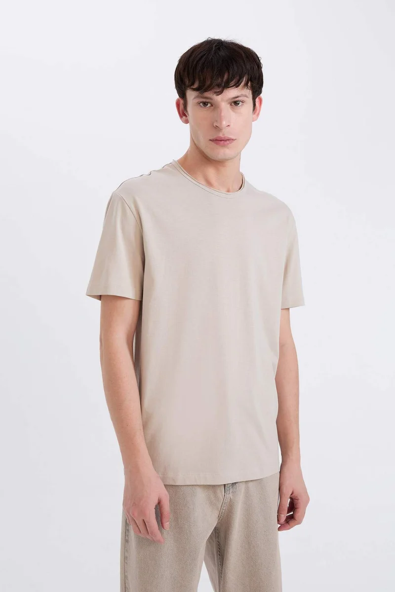 ديفاكتو Regular Fit Crew Neck Heavy Fabric T-Shirt