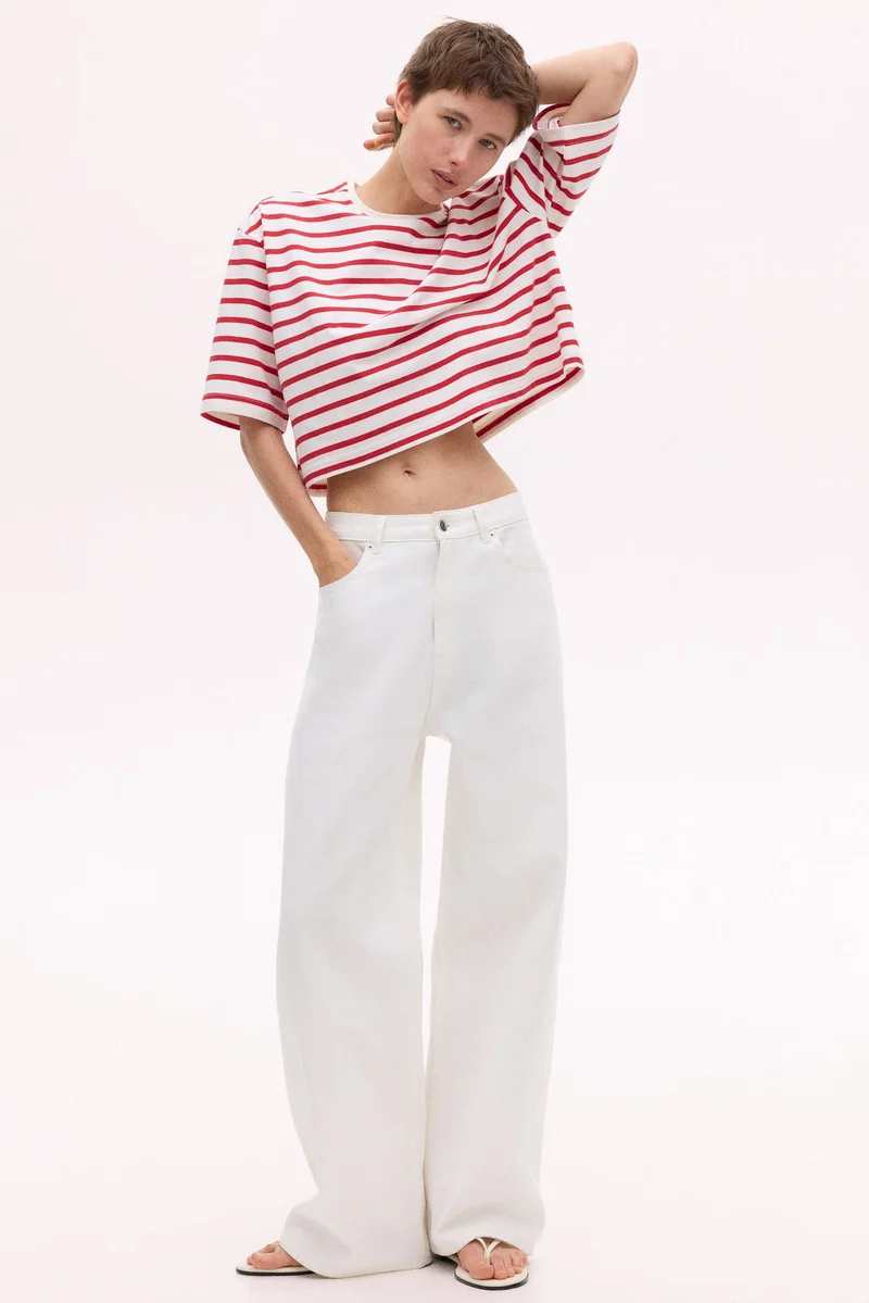 اتش اند ام تي-شيرت بتصميم بوكسي