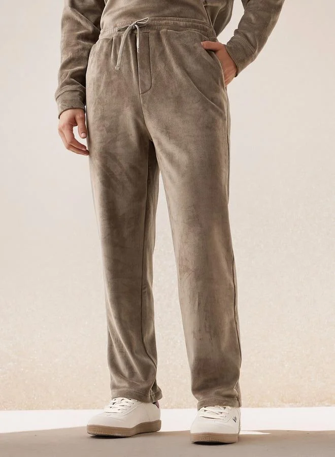 ايكونيك بنطلون كوردروي كلاسيكي بقصة منتظمة وجيوب