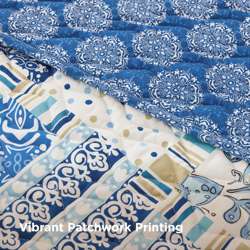 Bedsure Patchwork Quilts Queen Size - Reversible Blue Floral Comforter Queen Size, Spring Lightweight Bedspread Boho Quilted Bedding, Soft Microfiber Coverlet for All Seasons (90"x96") - Image 4