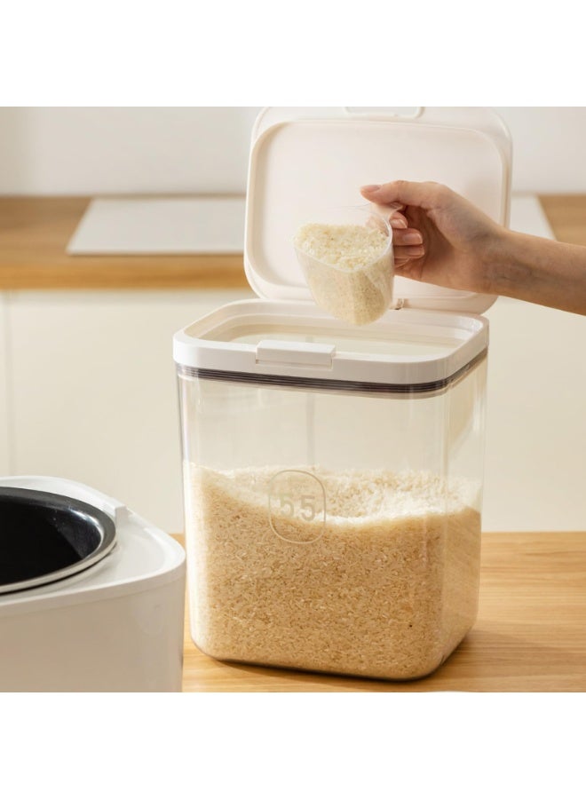 كيلا مجموعة حاويات أرز سعة 4.5 لتر مع كوب قياس وأغطية، حاوية تخزين دقيق وسكر وأرز، حاويات حبوب كبيرة محكمة الغلق لتخزين الحبوب، دلو أرز بيد واحدة للمطبخ - Image 4